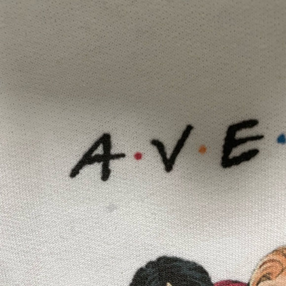 Friends/Avengers Youth L sweatshirt hoodie - NWOT. - Picture 5 of 6